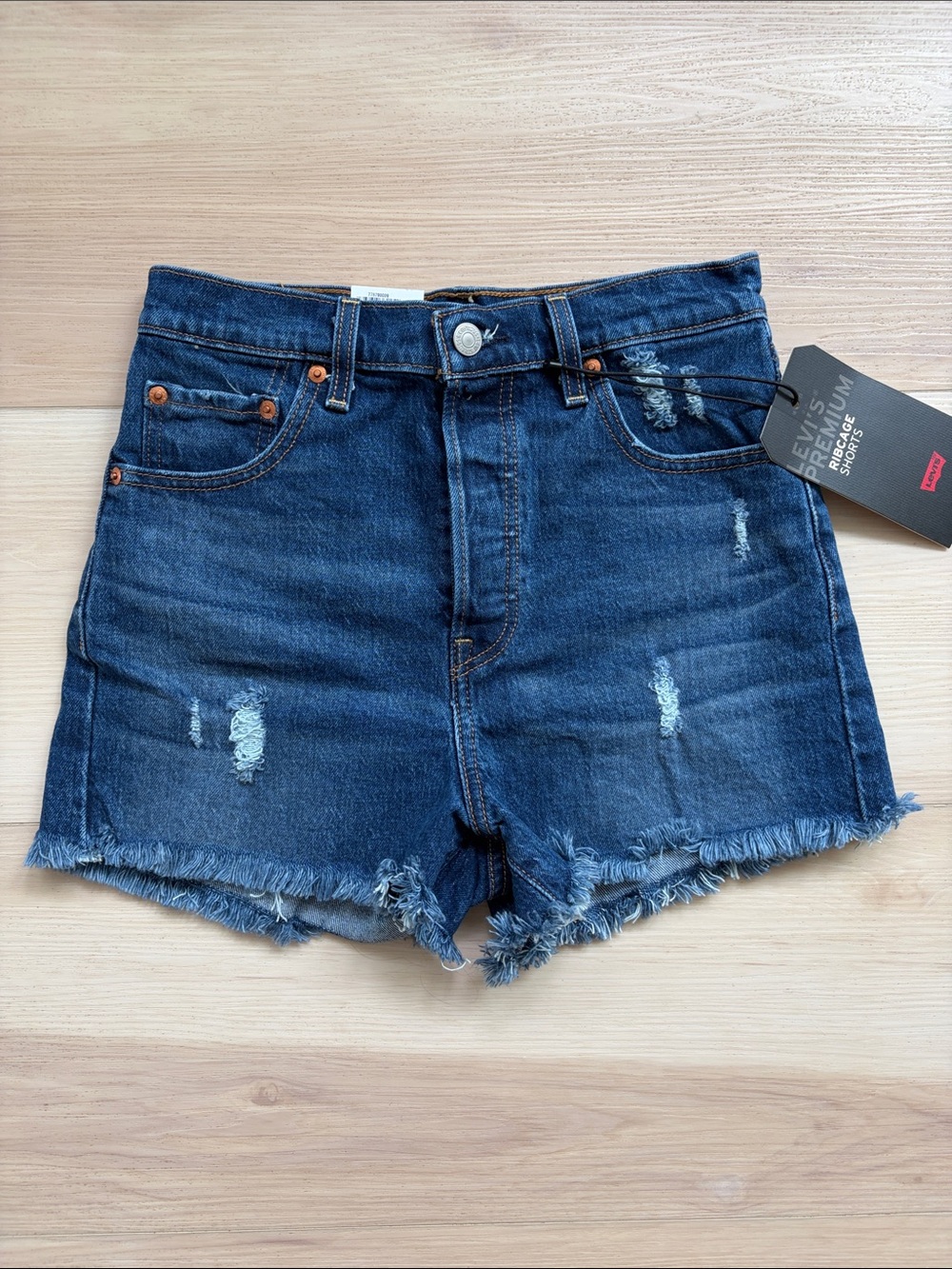 Levi's Women's Ribcage Charleston High-Rise Denim Shorts 26 NWT